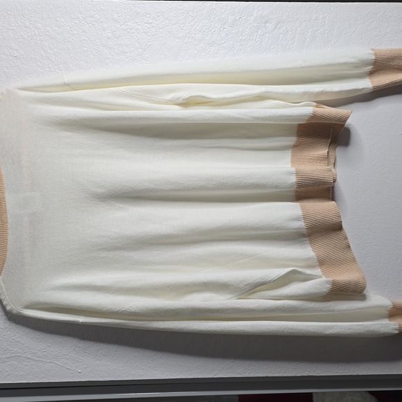 Queen Of Sparkle Beach Lighweight Sweater Size M - Picture 6 of 7